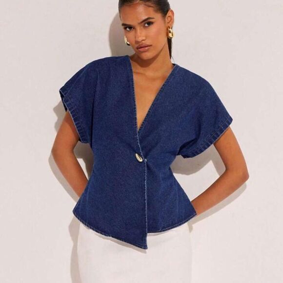 Shein Women's Denim dark wash top with batwing sleeves, size Large - Picture 1 of 8